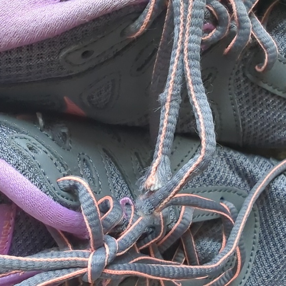 Nike Revolution 2 Women's Size 10.5 Gray Purple Orange Running Athletic Shoes - Picture 4 of 9